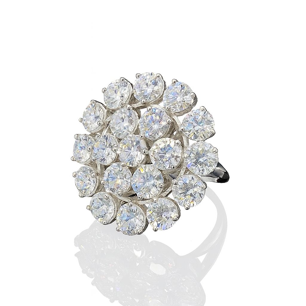 La DiaMantés | Sunburst Elegance Diamond Ring